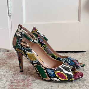 Colorful Snakeskin Print Peep Toe Heels w/ Ankle Strap - Size 8 - 3.75” Heel